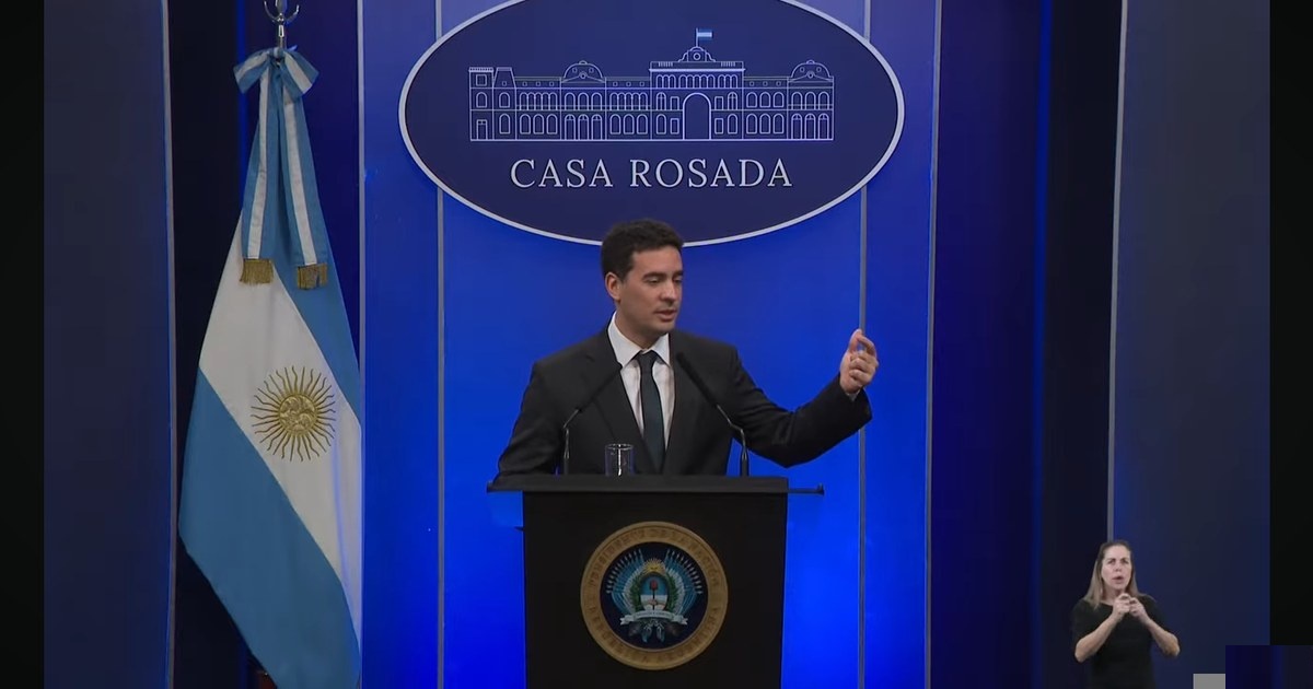 Adrián Ravier, vocero presidencial, durante la conferencia de prensa en Casa Rosada del 21 de julio de 2026